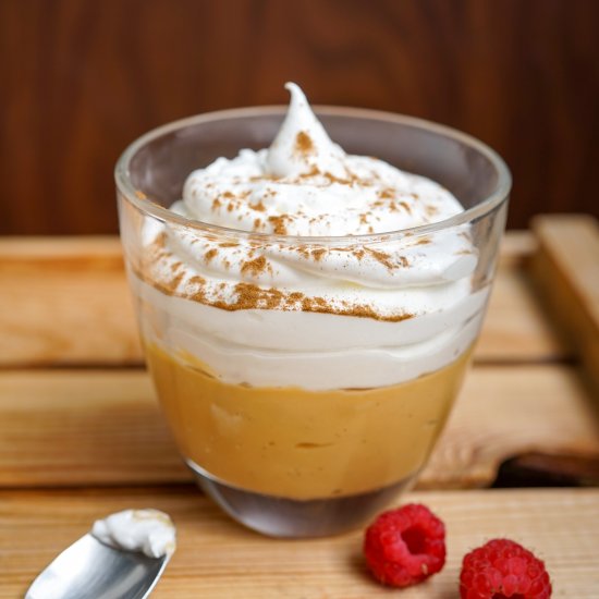 Peruvian custard with meringue