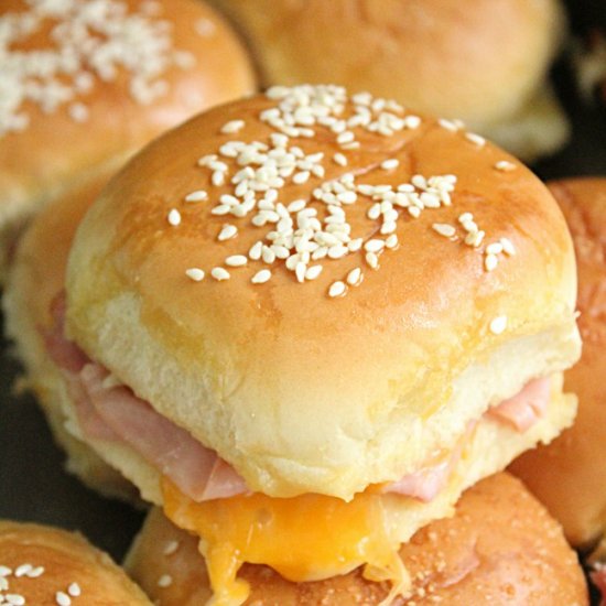 Ham & Cheddar Sliders