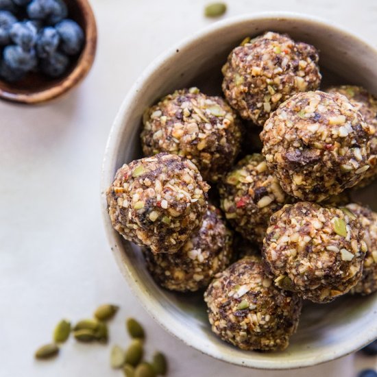 Superfood Energy Bites