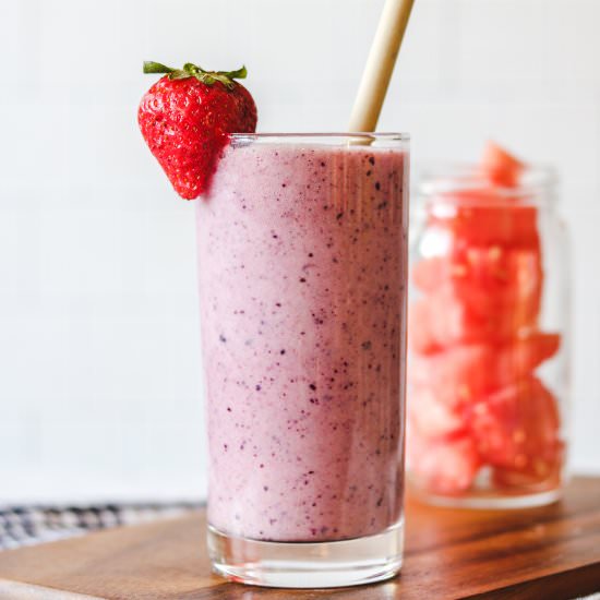 mixed berry watermelon smoothie