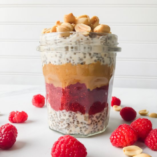 Peanut Butter&Jelly Overnight Oats