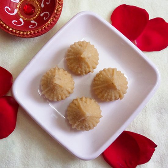 Churma Modak