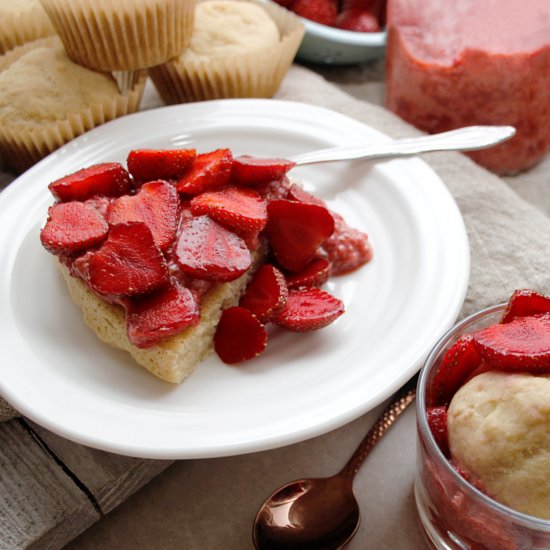 VANILLA CAKE + STRAWBERRY PUDDING