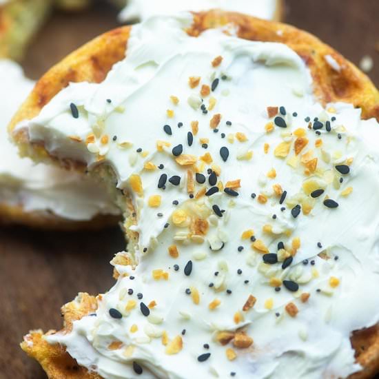 LOW CARB BAGEL {CHAFFLE BAGELS!}