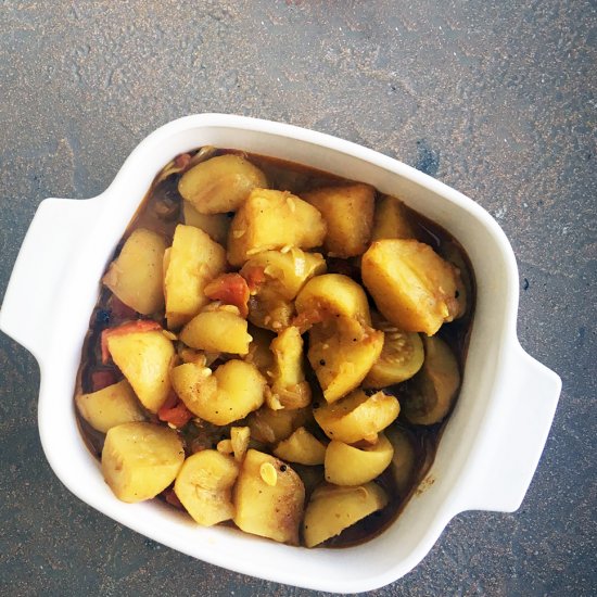 Apple Gourd and Potato Curry