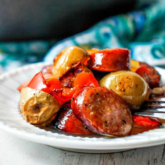 Easy Kielbasa, Potatoes & Peppers