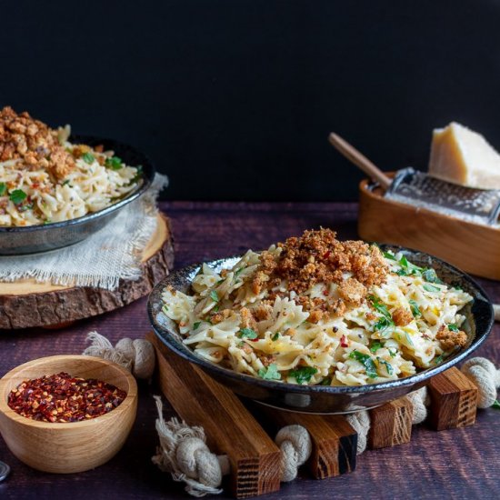 Farfalle Aglio e Olio