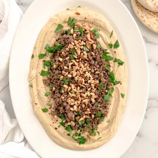 Hummus bil Lahme