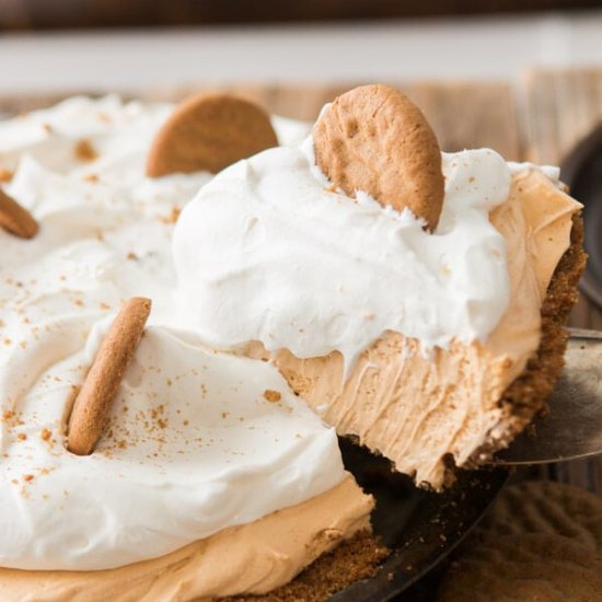 PUMPKIN PIE WITH GINGERSNAP CRUST