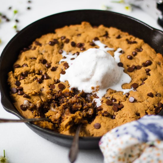 Healthy Peanut Butter Pizookie