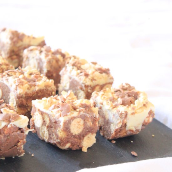 Super Easy No Bake Malteser Bars