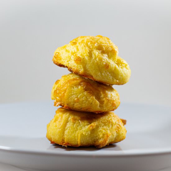 Gougères (French Cheese Puffs)