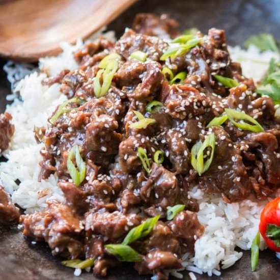 SLOW COOKER KOREAN BBQ BEEF