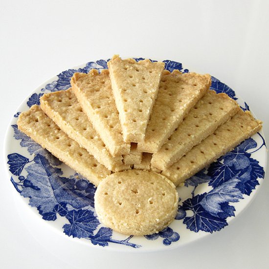 Shortbread Petticoat Tails