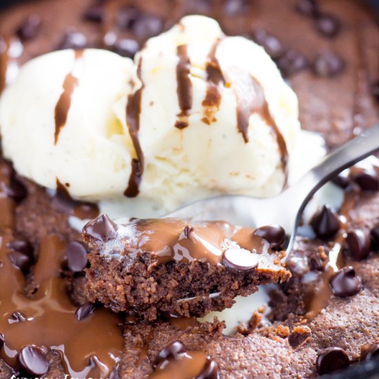 Chocolate chip skillet cookie