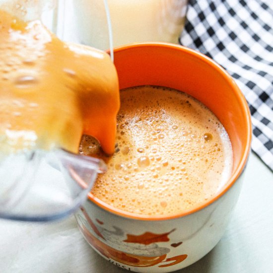 Healthy Vegan Pumpkin Spice Latte