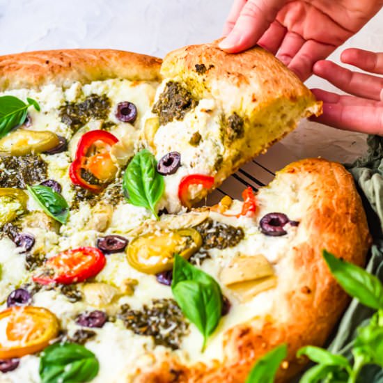 White pesto pizza