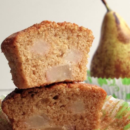 Super soft muffins with pears