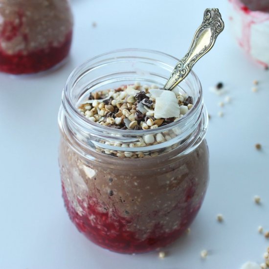 Raspberry cocoa overnight oat pots