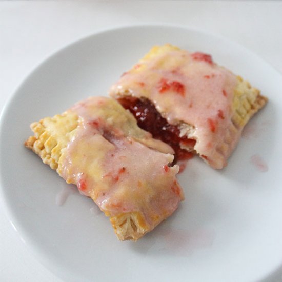 Homemade Strawberry Pop Tarts