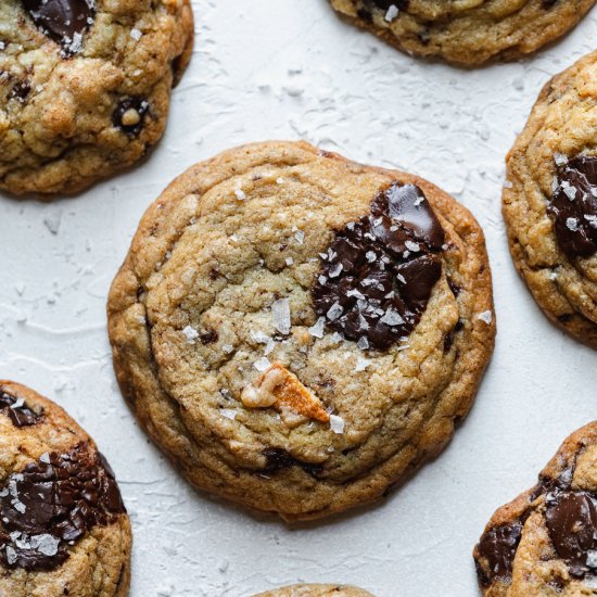 Mango Dark Chocolate Chunk Cookies