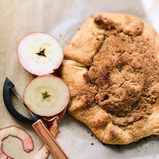 dutch apple streusel galette