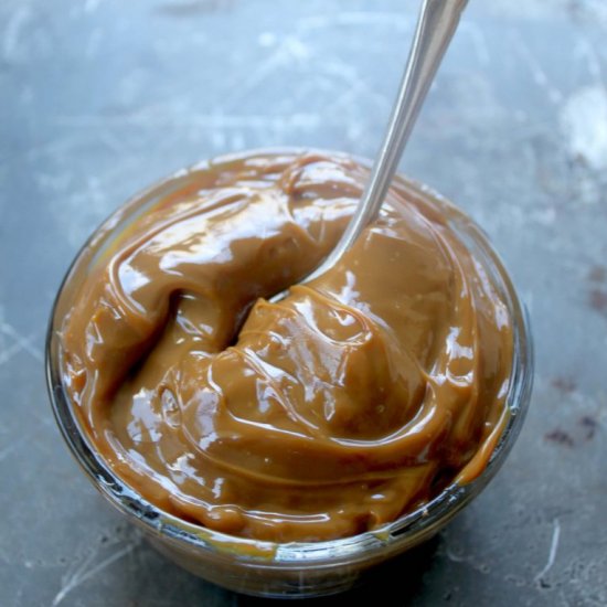 Easy Caramel (Dulce de Leche)