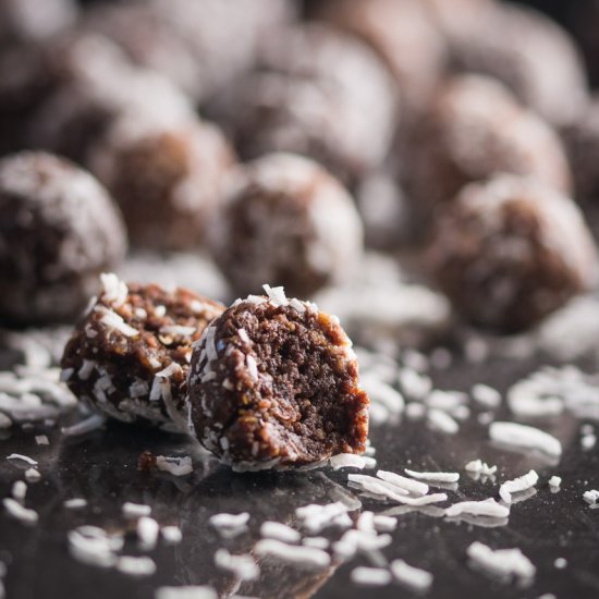 Chocolate Protein Balls