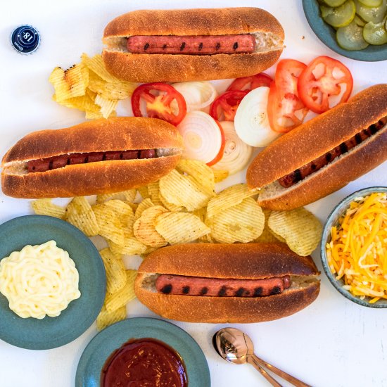 Build-Your-Own Hot Dog Platter