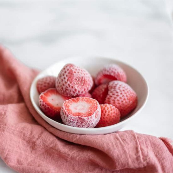 How to Freeze Strawberries