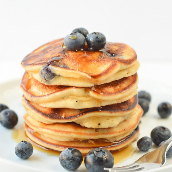 KETO BLUEBERRY PANCAKES