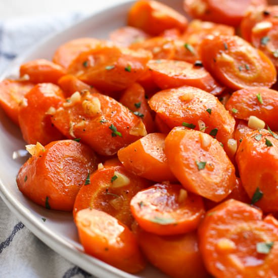 Garlic Honey Roasted Carrots