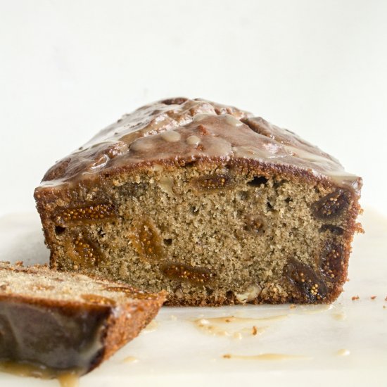 Spiced Fig & Walnut Cake