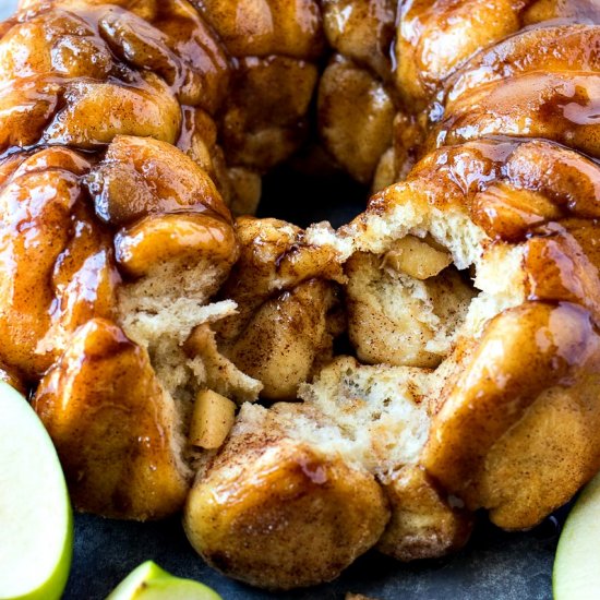 Apple Cinnamon Monkey Bread