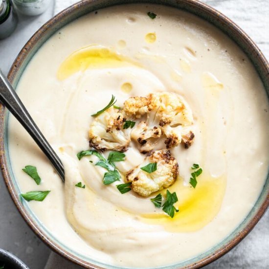 Vegan Roasted Cauliflower Soup