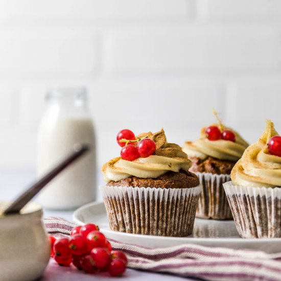 Vegan Currant Cupcakes