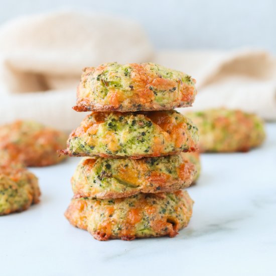 Healthy Broccoli Cheddar Bites