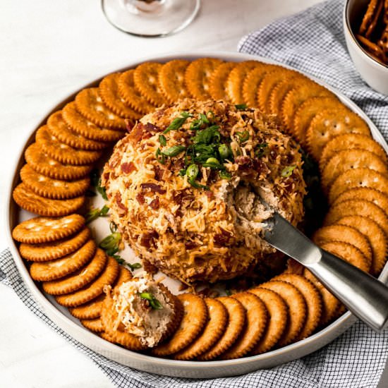 Bacon-Beer Cheese Ball