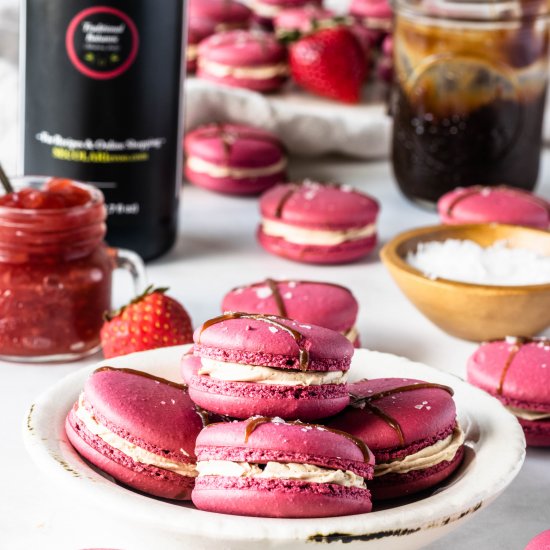 Balsamic Caramel Strawberry Macaron