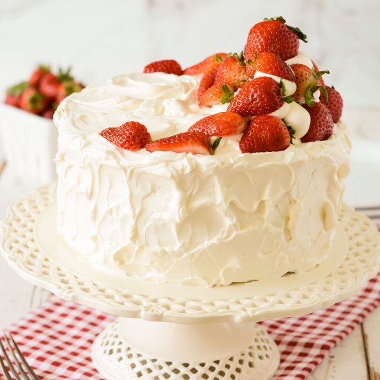 White Cake with Strawberry Filling