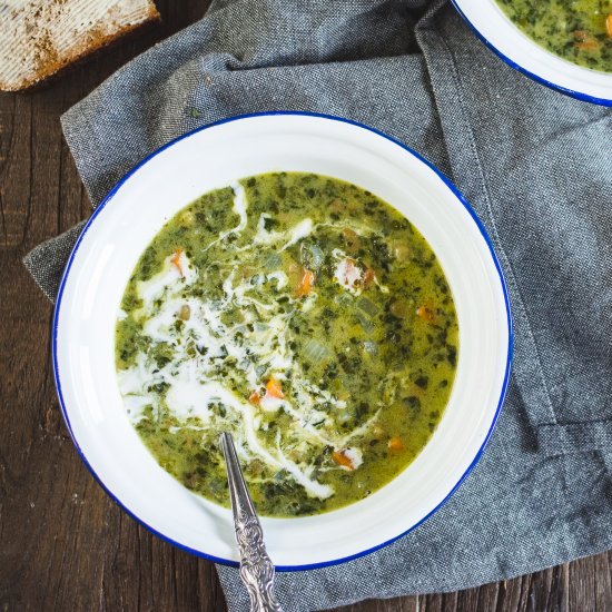 Lentil spinach soup