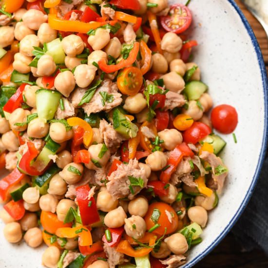 Chickpea and Tuna Salad