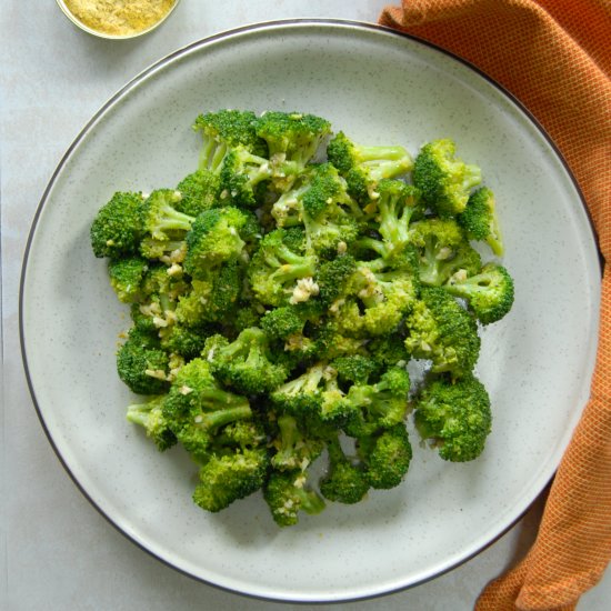 Vegan Cheesy Broccoli