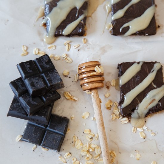 Tahini & Chocolate Baked Oatmeal