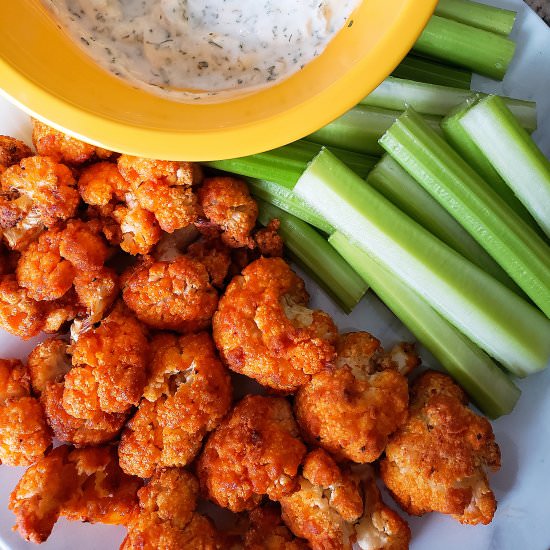 Baked Buffalo Cauliflower Bites