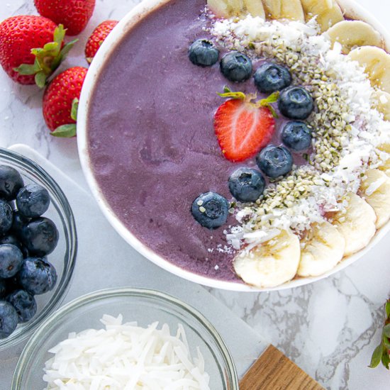 DIY Açaí Superfood Smoothie Bowl