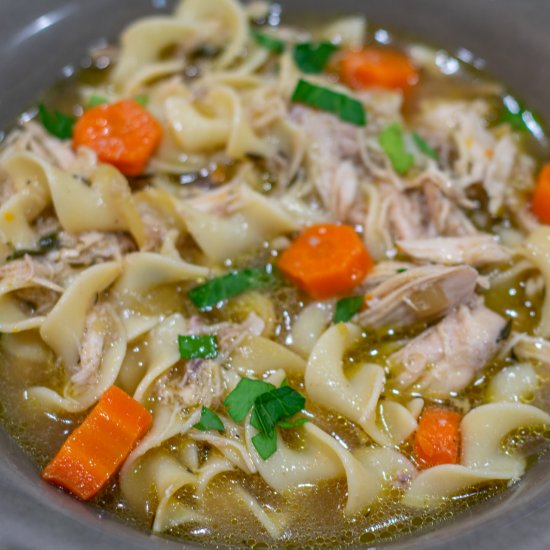 HOMEMADE CHICKEN NOODLE SOUP