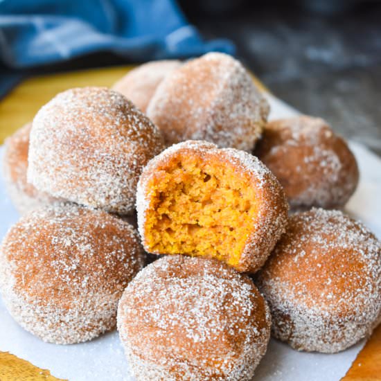 Pumpkin Churro Mini Muffins