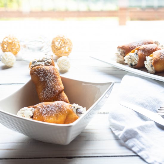 Homemade Cannoli without Wine