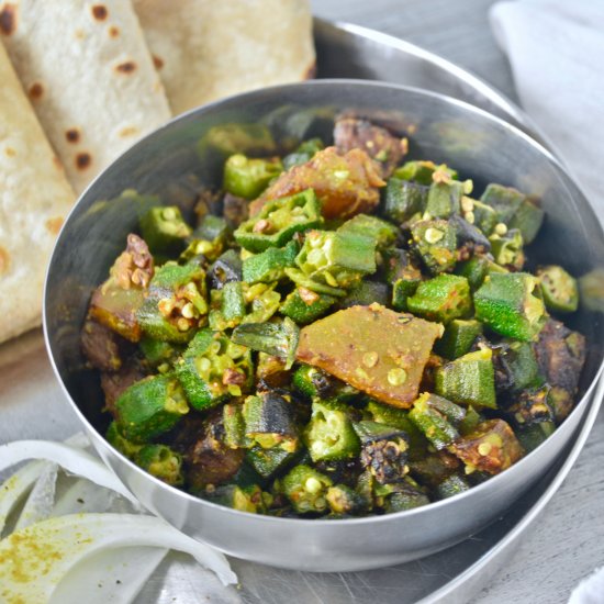 LASUNI BHINDI ALOO – GARLICKY OKRA